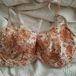 Victoria's Secret lace floral bra size 38 DDD